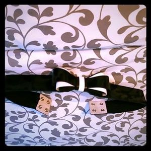 White House Black Market Bow Belt